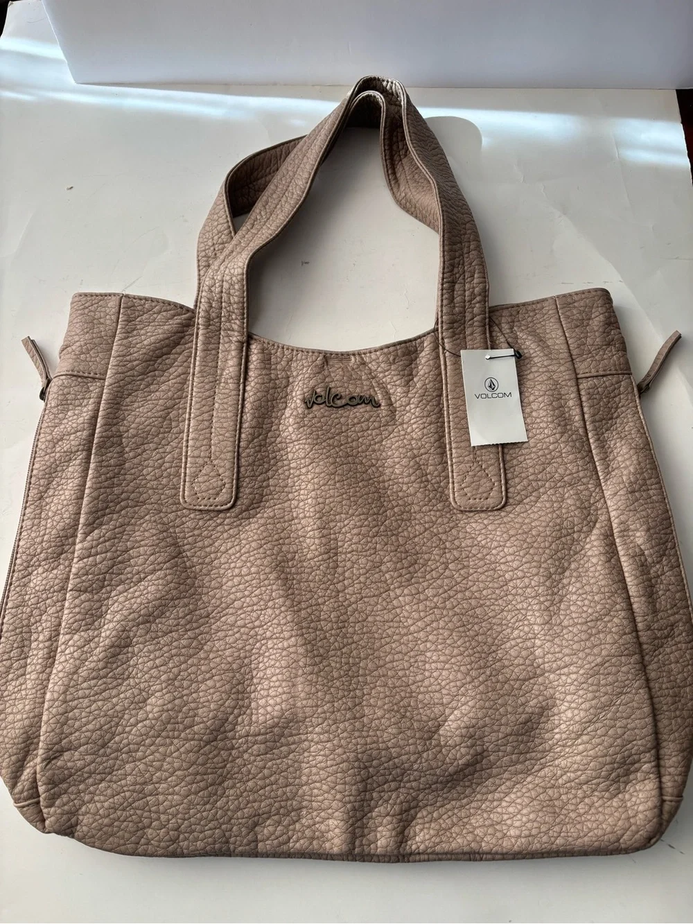 Volcom Pebbled Shoulder Bag in Taupe